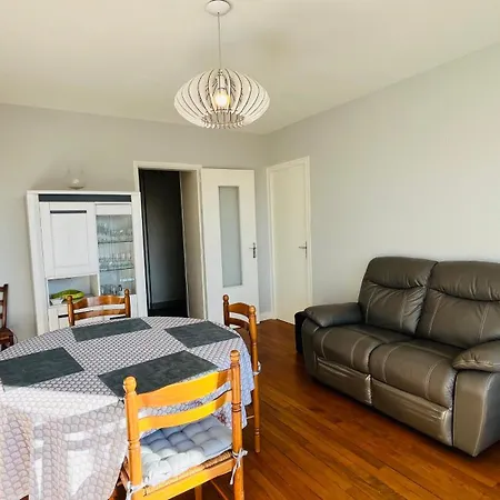 Le Centre Bourg, Situation Revee Апартаменты Сен-Жан-де-Мон