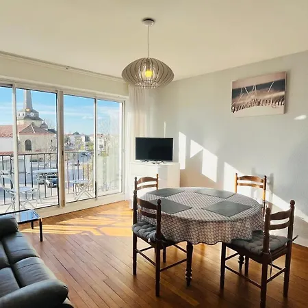 Le Centre Bourg, Situation Revee