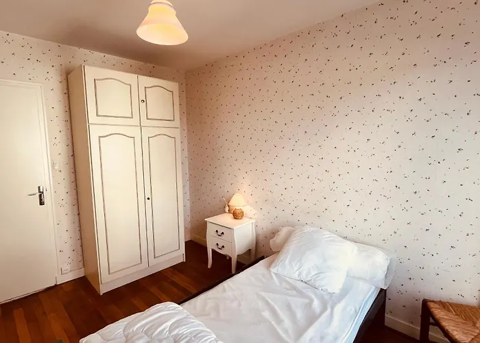 Le Centre Bourg, Situation Revee Апартаменты *